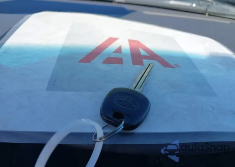 2005 Toyota Corolla Ce z USA, uszkodzony, nr VIN 2T1BR32E05C437633